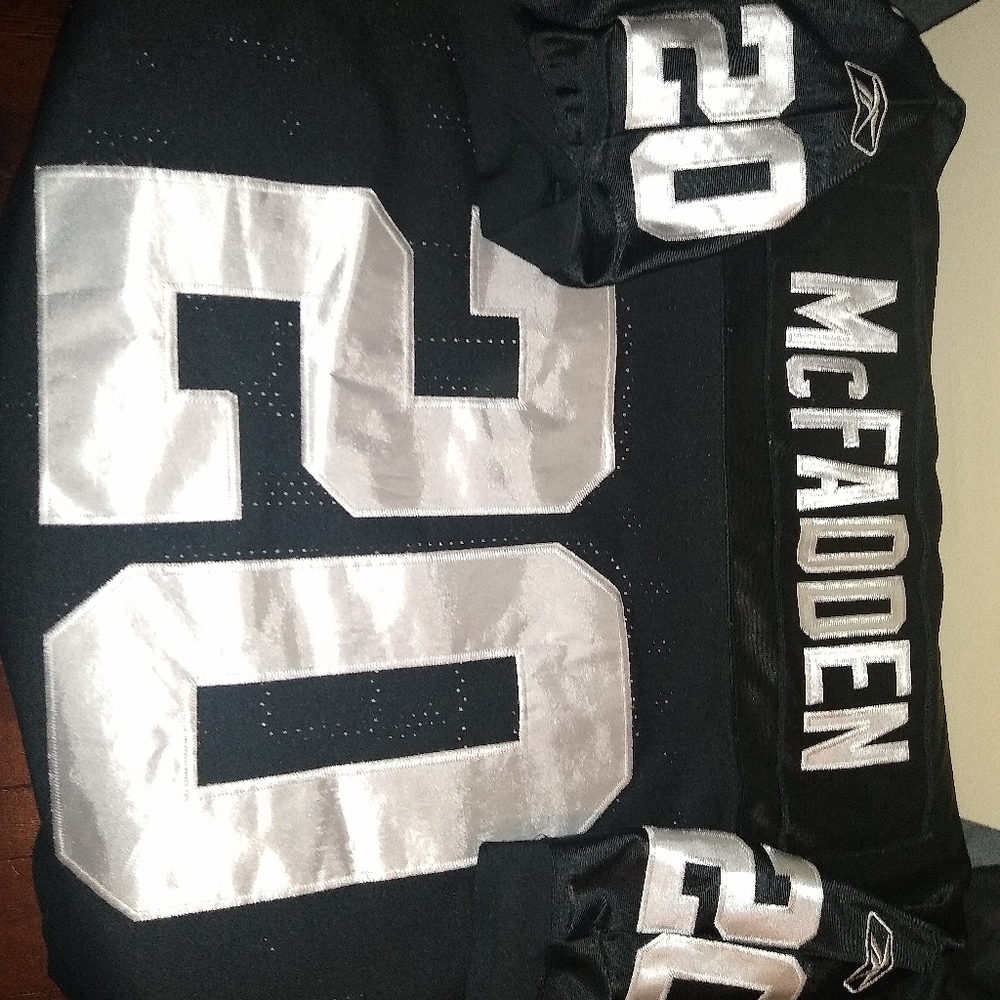 NFL authentic Raiders #20 McFadden jersey (L)